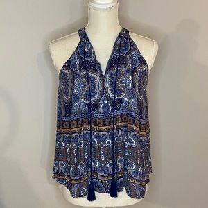 🌺 (2/$10) Anthropologie Elodie tassel top